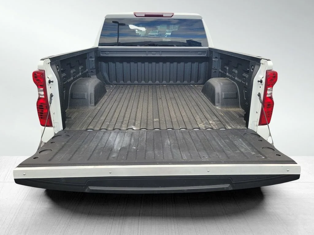 Used 2026 Summit White Chevrolet LT (2FL) image 12