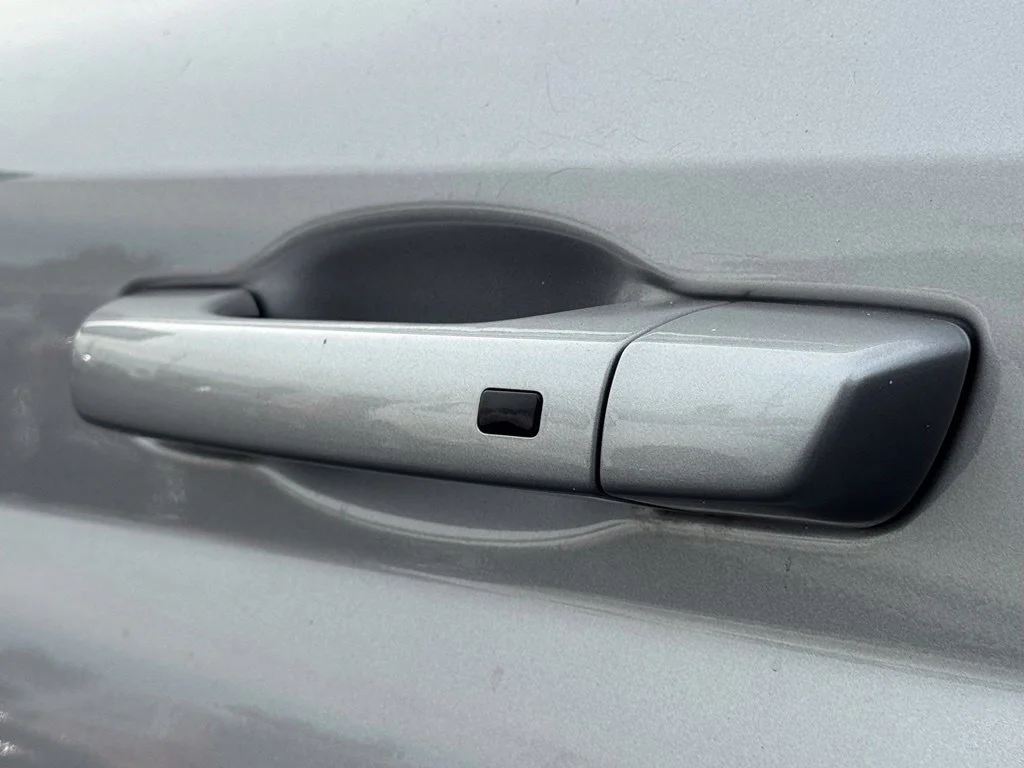 Used 2024 Silver Hyundai SEL image 13