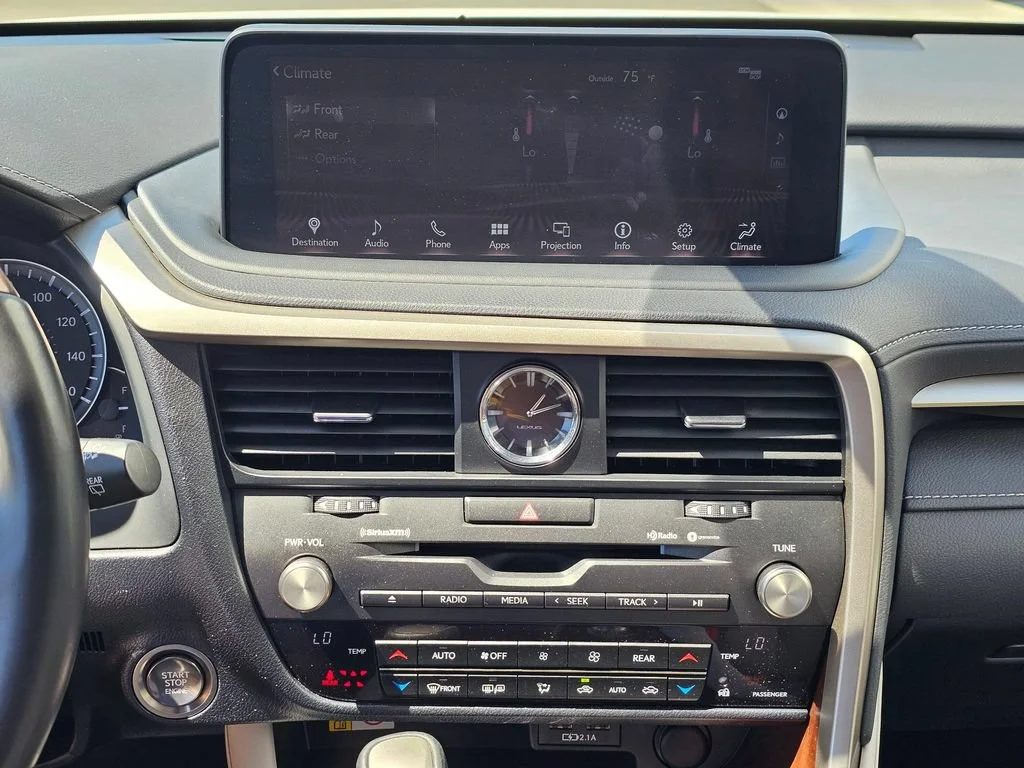 Used 2021  Lexus RX 350L image 29