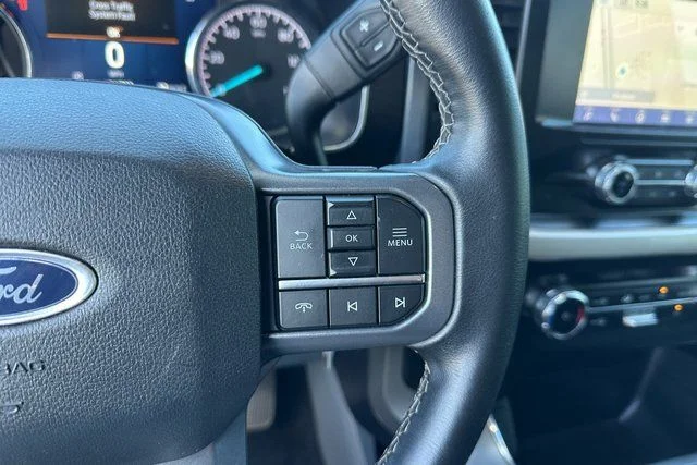 Used 2023 White Ford XLT image 17
