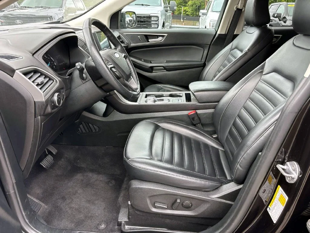 Used 2024 Black Metallic Ford SEL image 8