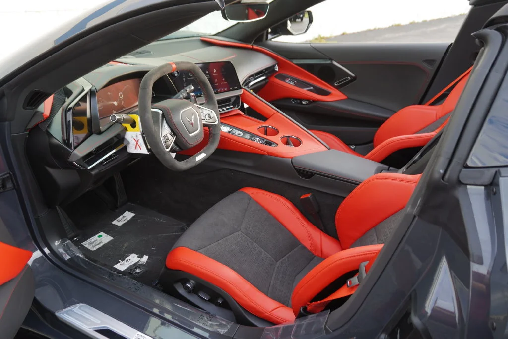 2027 Chevrolet Corvette 2LZ - Photo 16