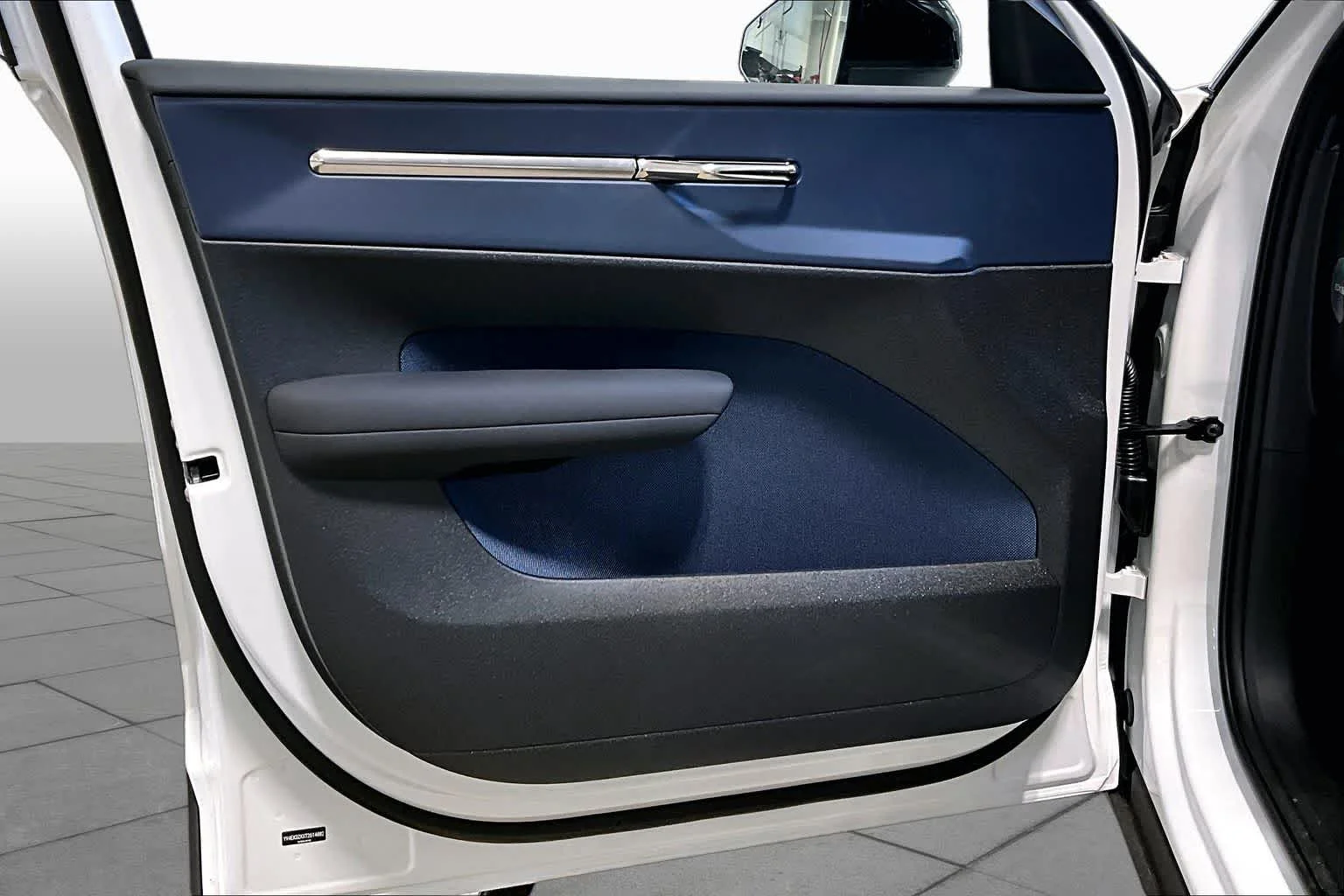 New 2026 Crystal White Volvo Plus image 11