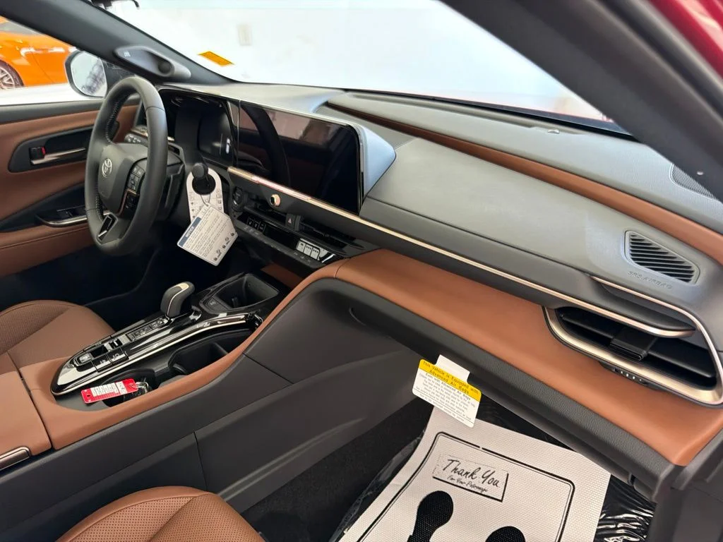 New 2026 Finish Line Red with Black roof <sup>1</sup> Toyota  Limited image 35