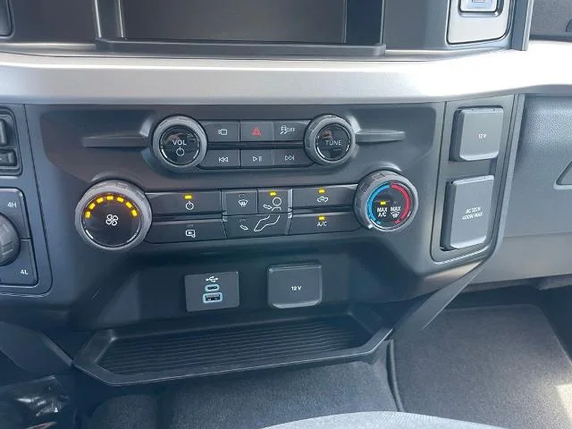 New 2026 Carbonized Gray Metallic Ford F-250® XLT image 13