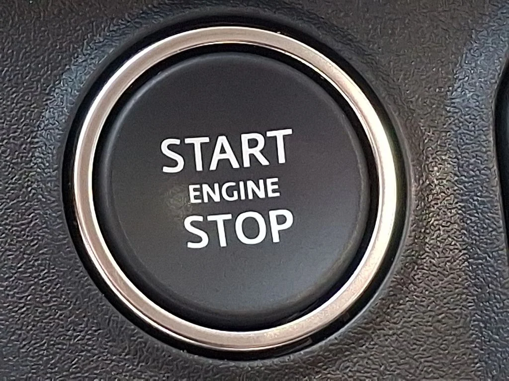 Certified Used 2025 Fuji White Land Rover S image 19