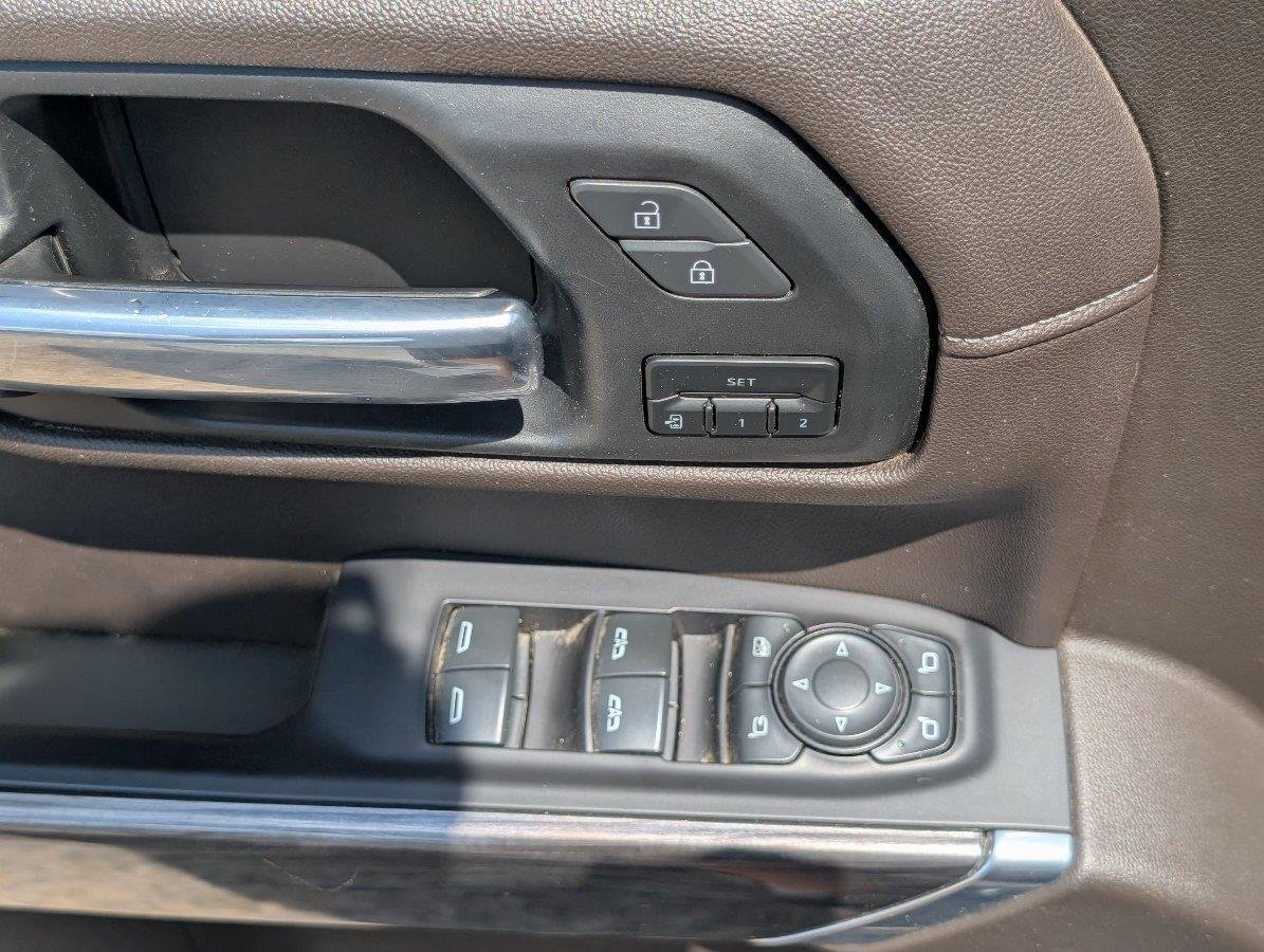 Used 2021 SUMMIT WHITE Chevrolet LTZ image 21