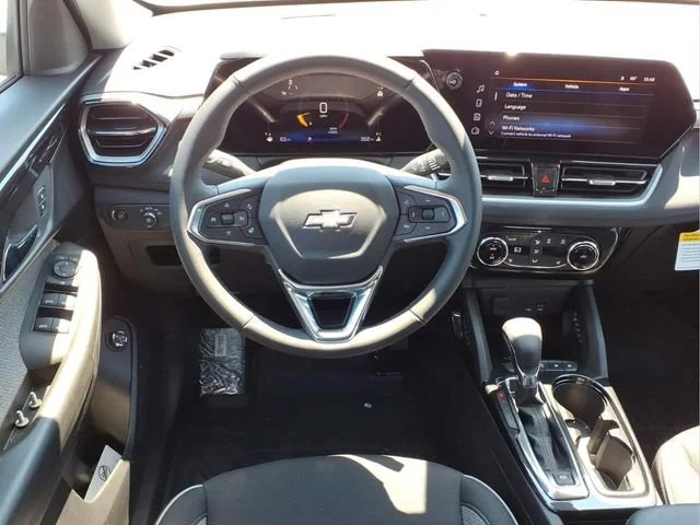 New 2026 Summit White Chevrolet LT image 4