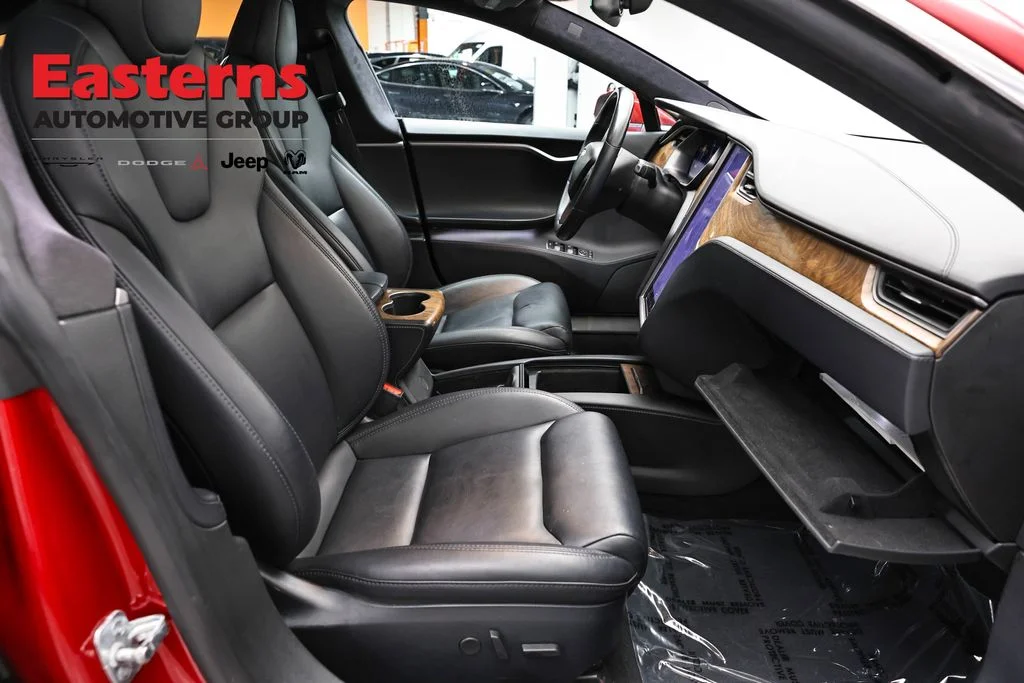 Used 2020 Red Tesla Long Range Plus image 18