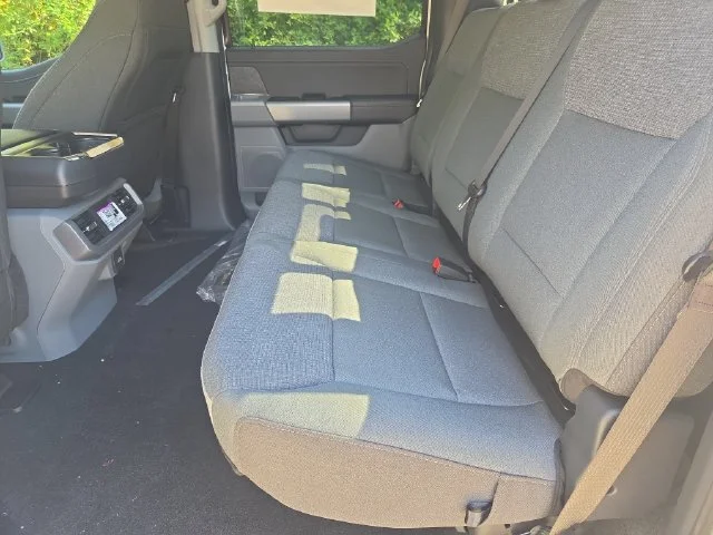 New 2026 Oxford White Ford XLT image 57