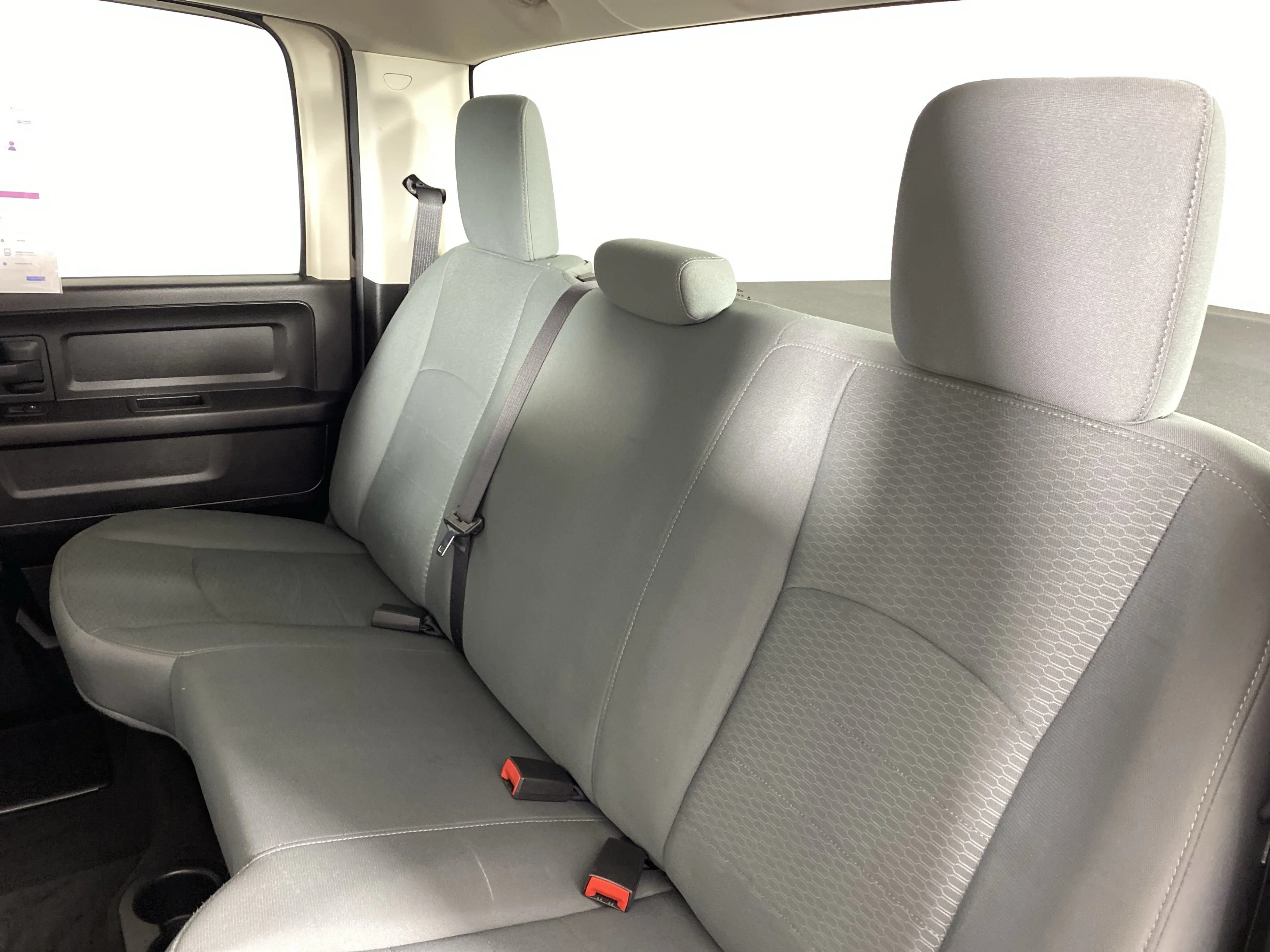 Used 2015 Granite Crystal Metallic Clearcoat Ram Express image 27
