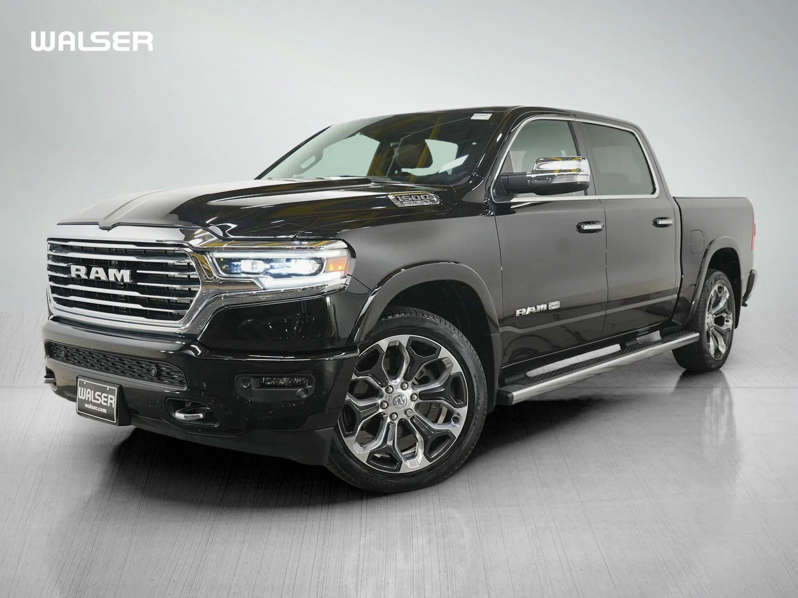 2022 RAM 1500 Longhorn Crew Cab 4x4 5'7" Box's photo