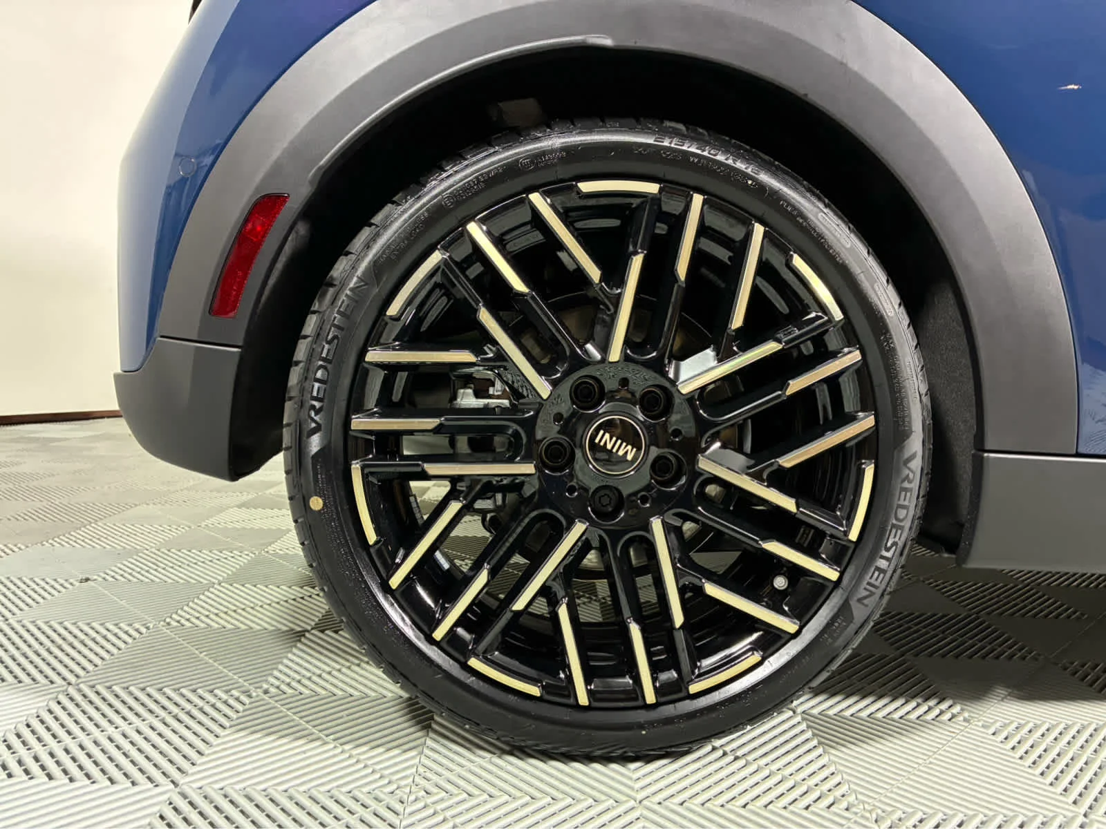 2026 MINI Hardtop 2 Door S - Photo 11
