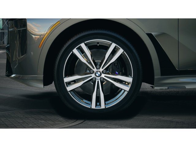 New 2027 Dravit Grey Metallic BMW  image 7