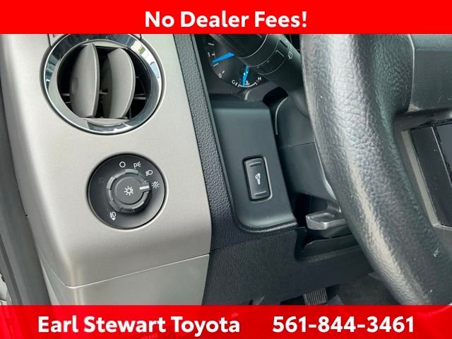 Used 2017 Silver Ford XLT image 26