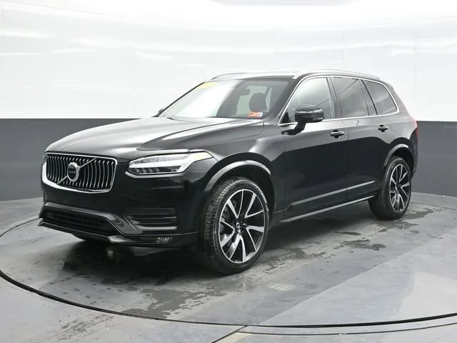 2021 Volvo XC90 T6 Momentum 6 Passenger AWD's photo