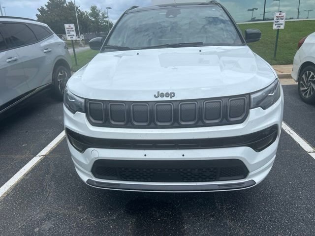 Used 2022 White Jeep Limited image 3