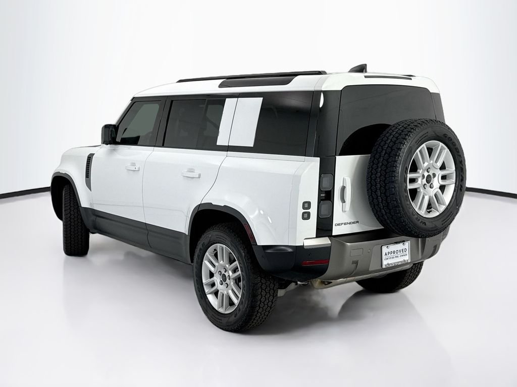 Certified Used 2026 Fuji White Land Rover S image 7