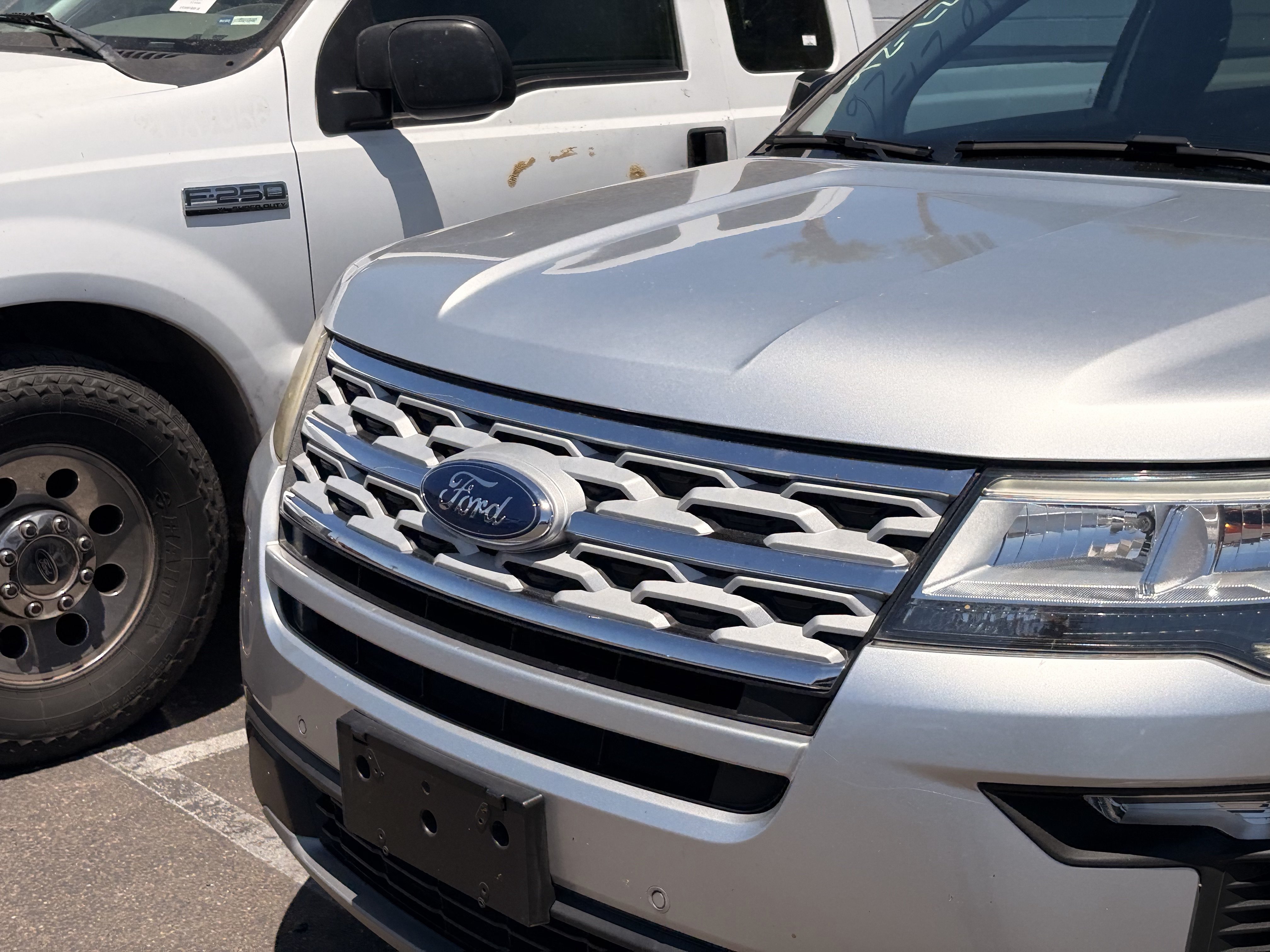 Used 2018 Ingot Silver Ford XLT image 5