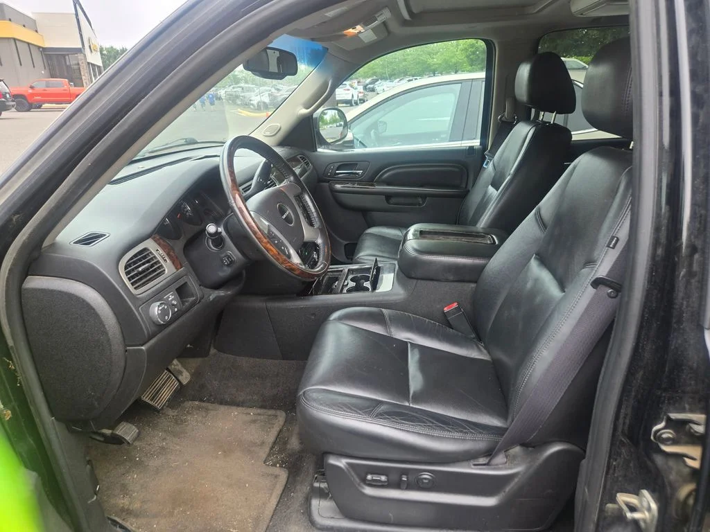 Used 2011 Black GMC Denali image 8