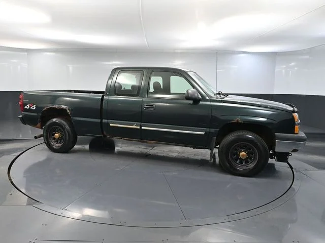Used 2003 Green Chevrolet LS image 3