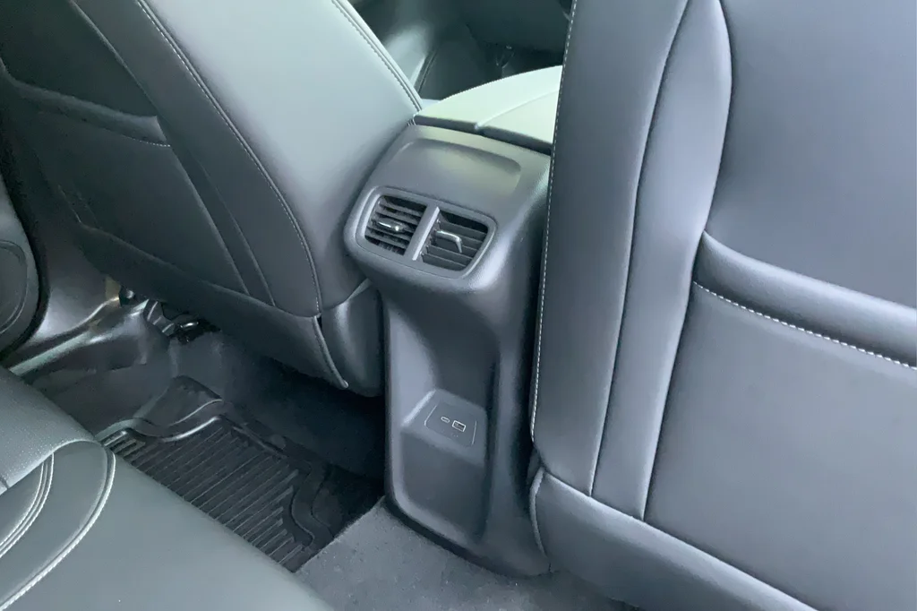 Used 2024 Gray Buick Preferred image 22