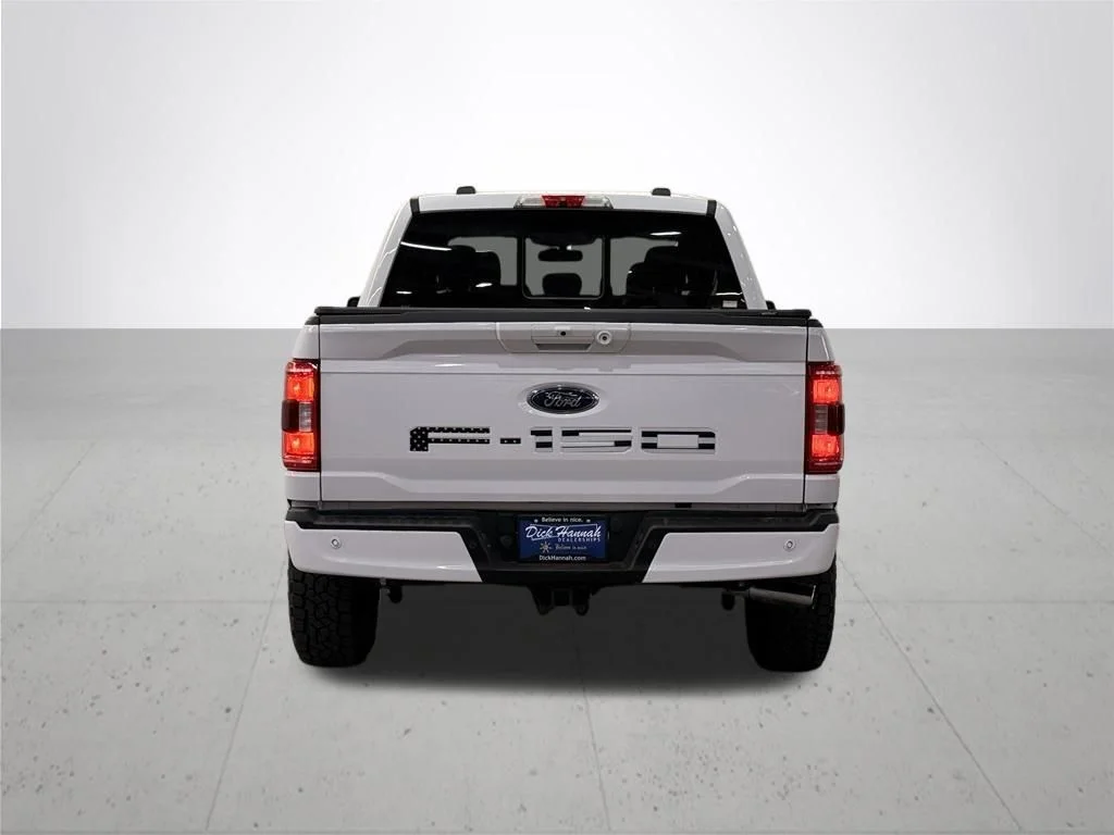 Used 2021 White Ford XLT image 12