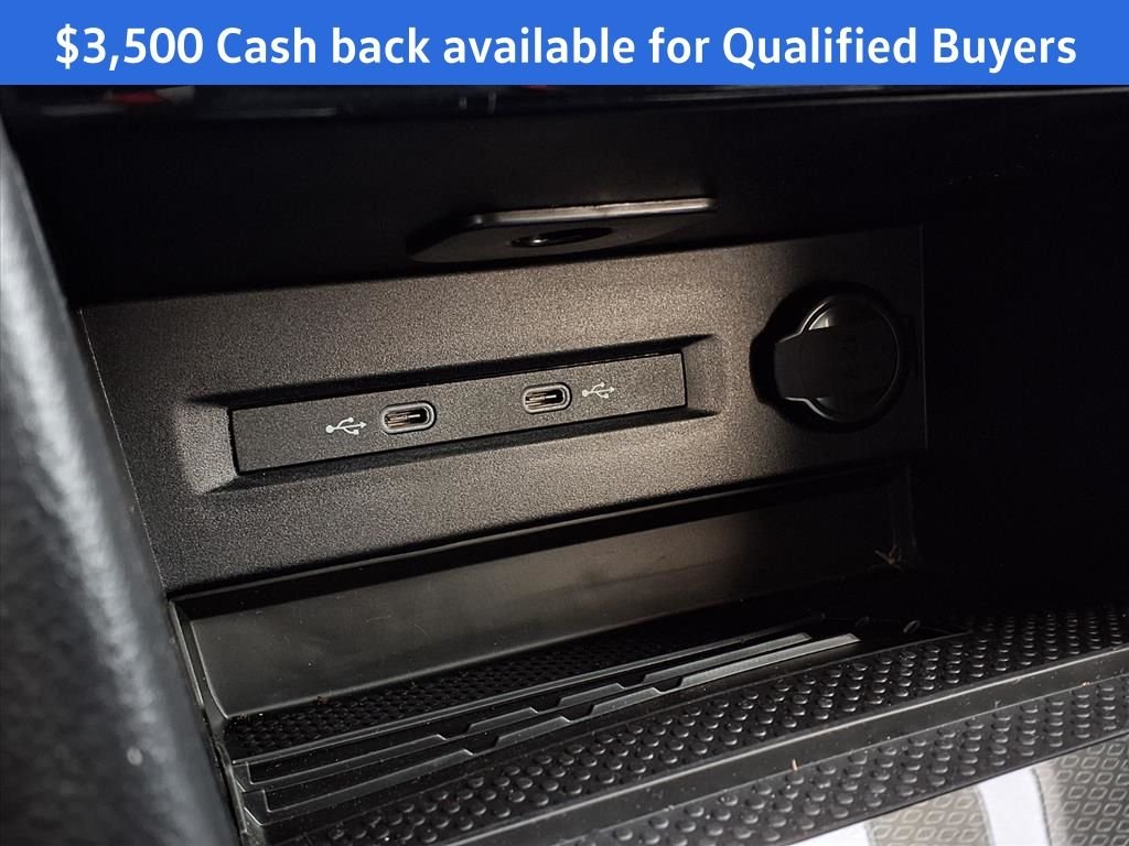 2025 Volkswagen Taos SE - Photo 10