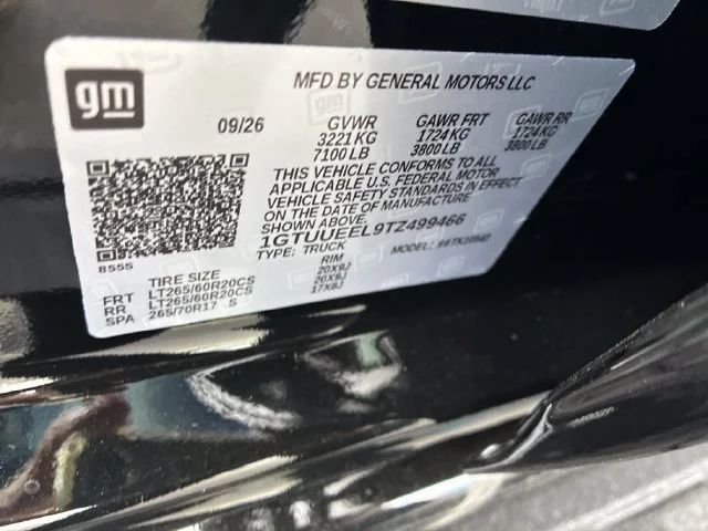 New 2026 Onyx Black GMC AT4 image 33