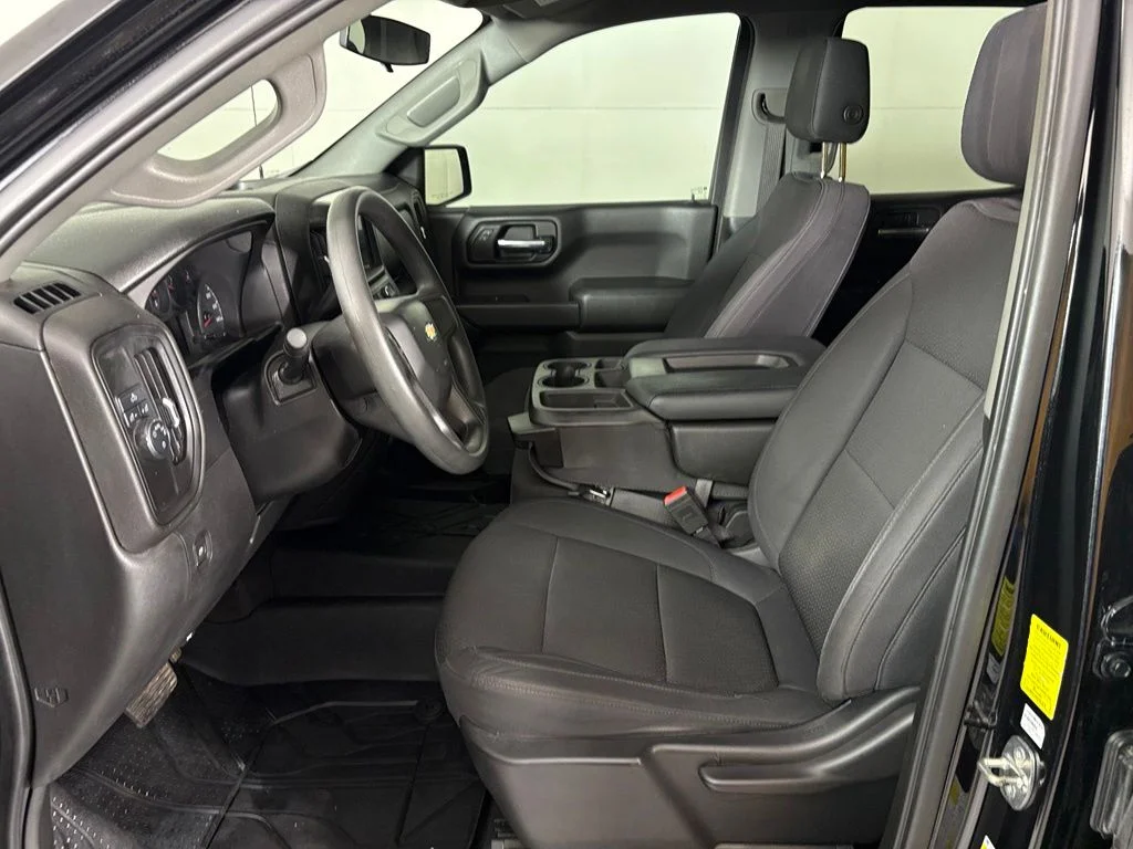 Used 2020 Black Chevrolet Custom image 18