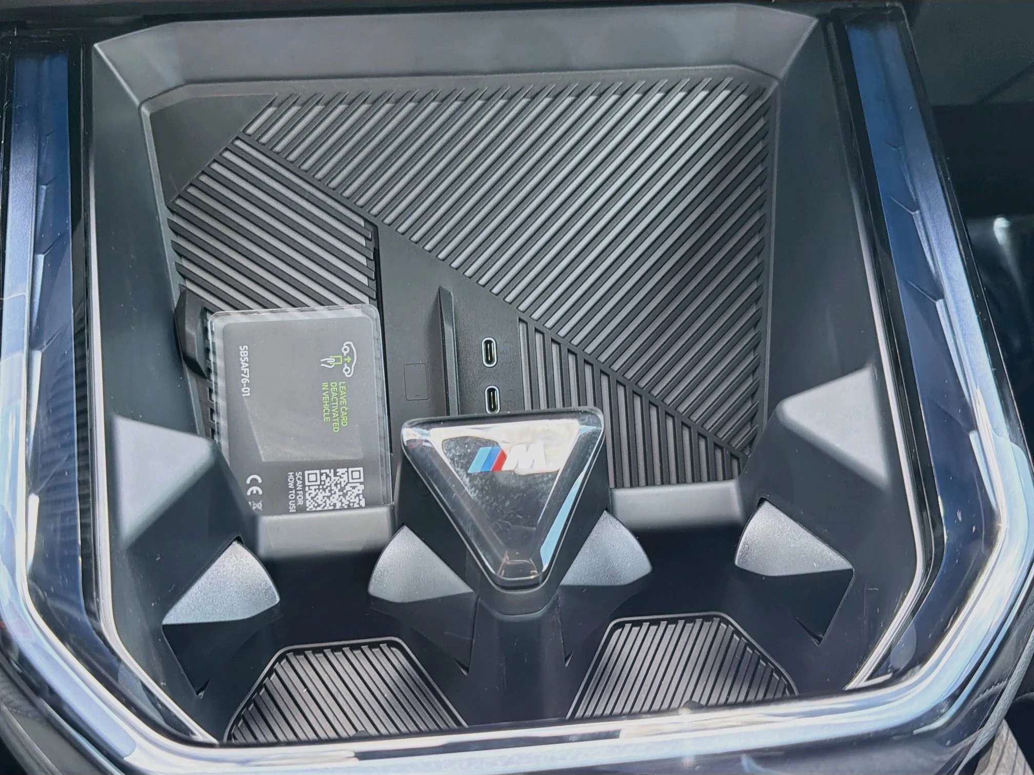 New 2026 Black Sapphire Metallic BMW M50 xDrive image 31