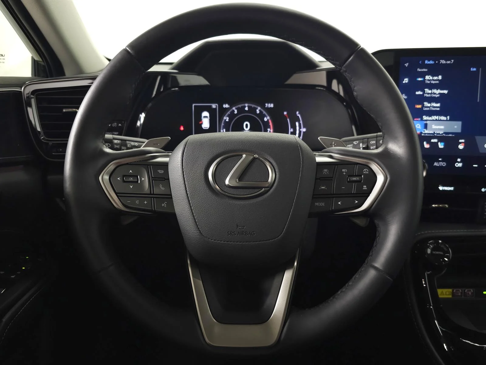 Certified Used 2024 Caviar Lexus PREMIUM image 20