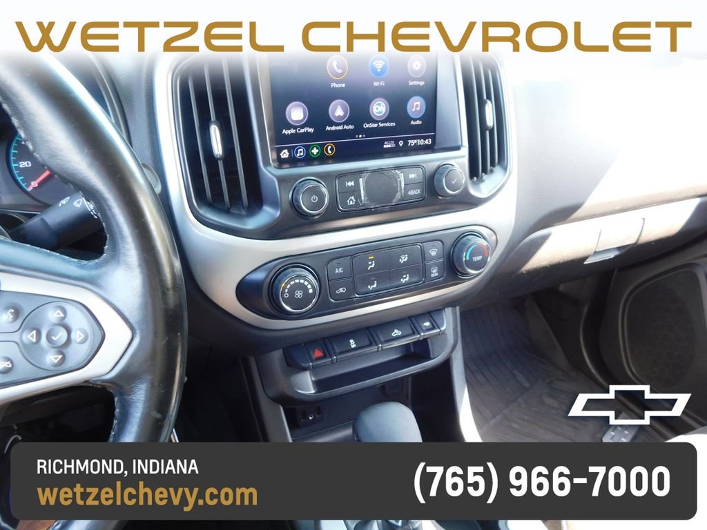 Used 2022 White Chevrolet LT image 33