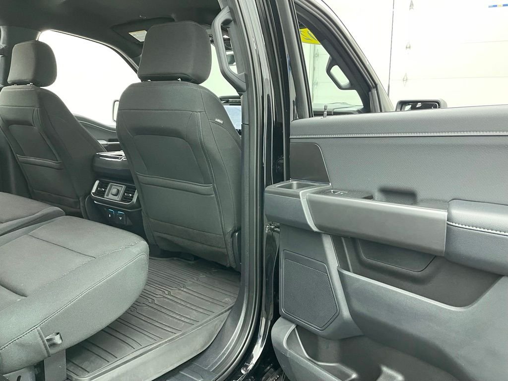 Used 2024 Black Metallic Ford XLT image 33