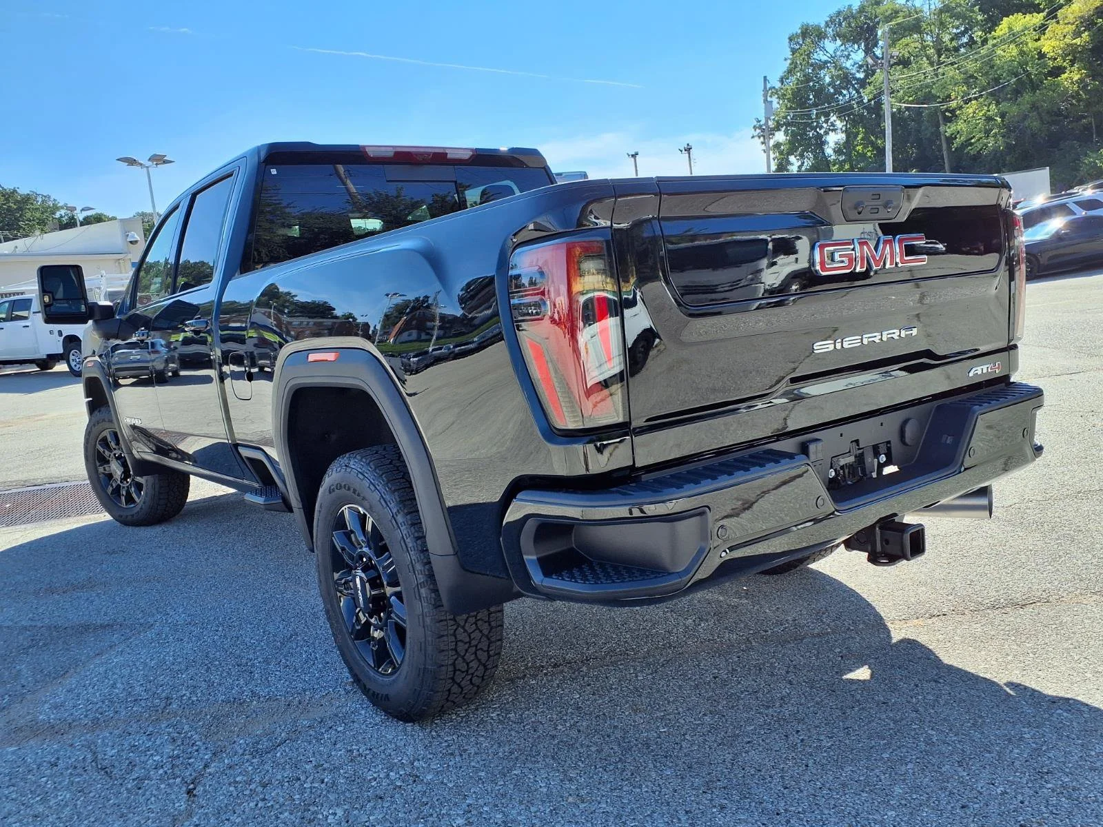 New 2026 Onyx Black GMC AT4 image 25