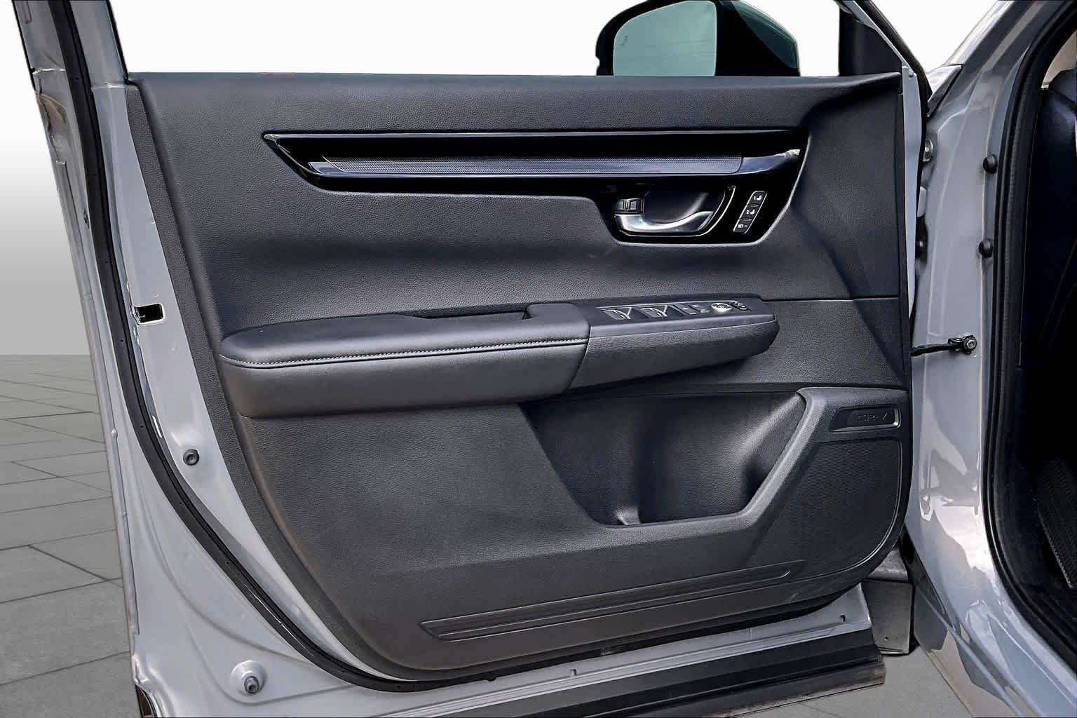 Used 2025 Urban Gray Pearl Honda EX-L image 22