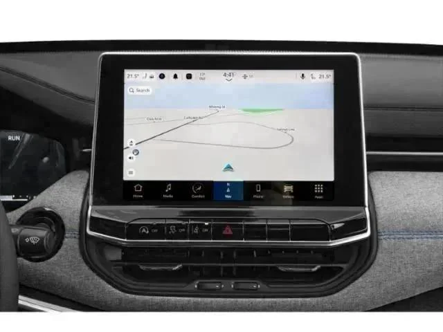 Used 2023 White Jeep Limited image 16
