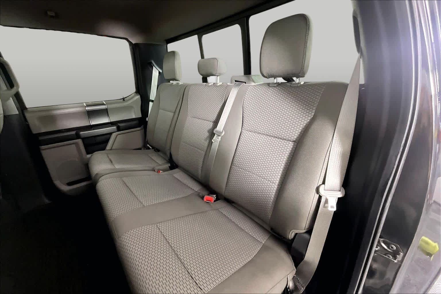 Used 2019 Agate Black Ford XLT image 18