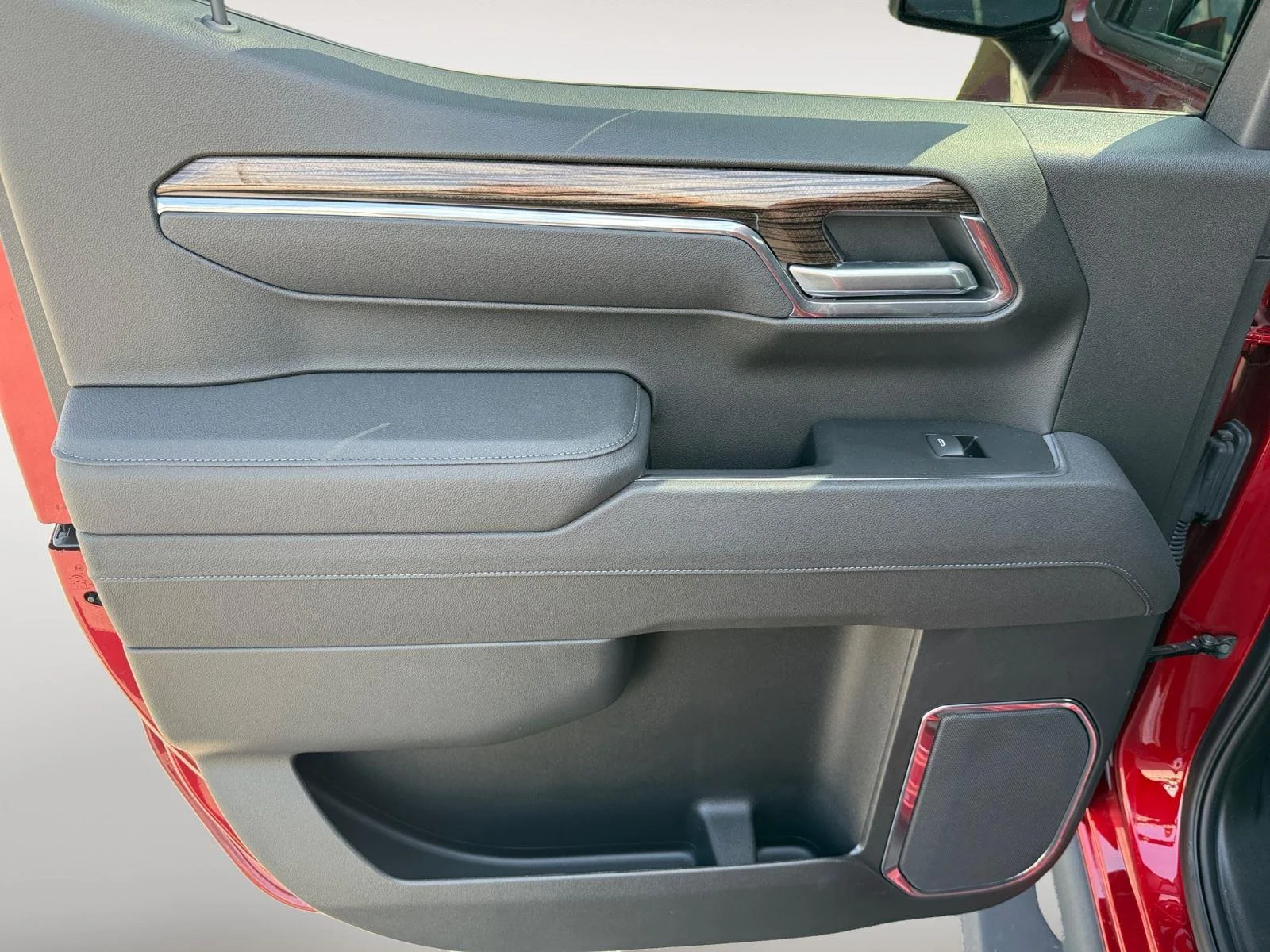 Used 2025 Radiant Red Tintcoat Chevrolet LT Trail Boss image 20