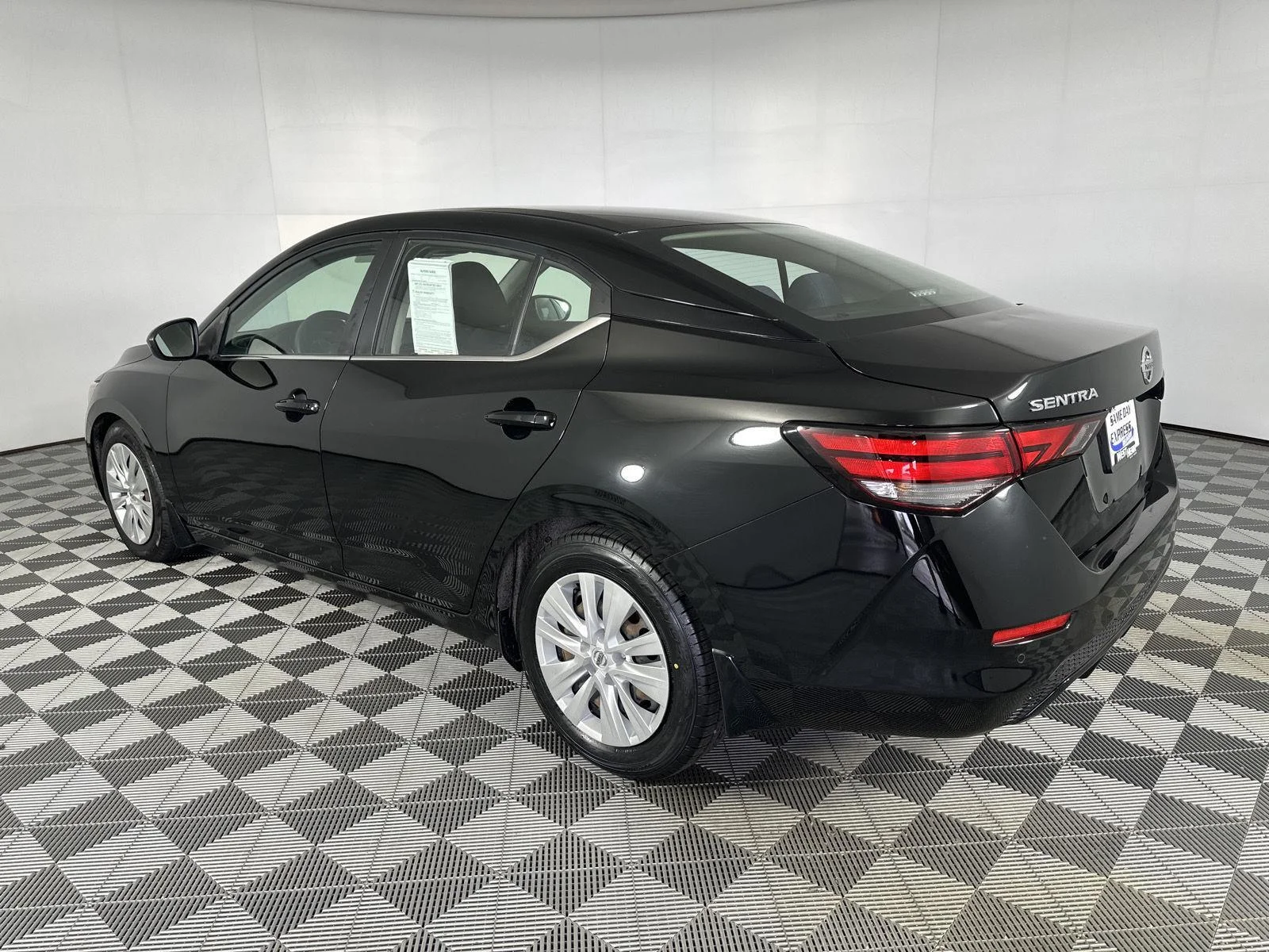 Used 2020 Super Black Nissan S image 5