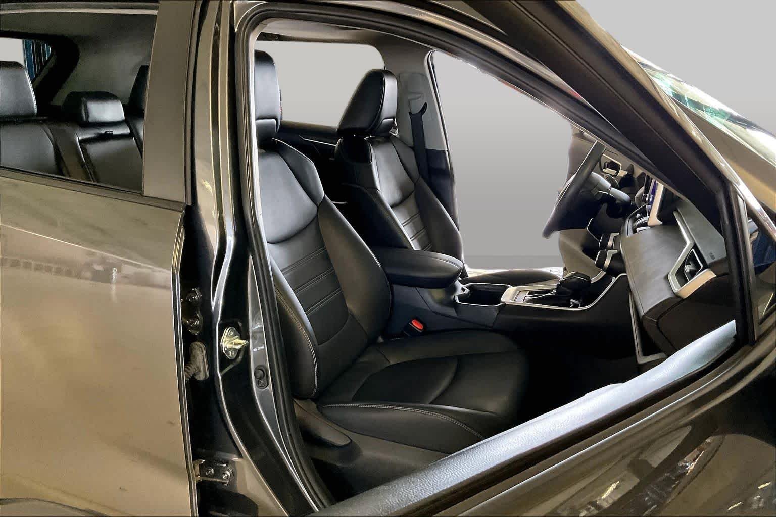 Used 2023 Magnetic Gray Metallic Toyota XLE Premium image 8
