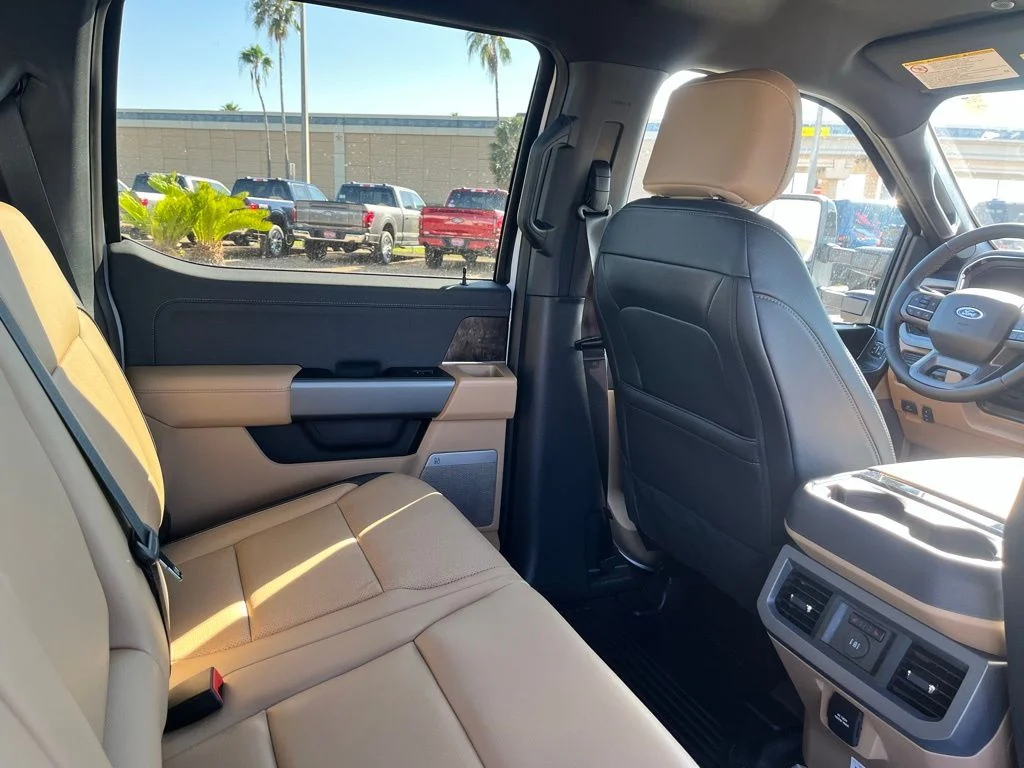 2026 Ford F-350 Super Duty Lariat - Photo 18