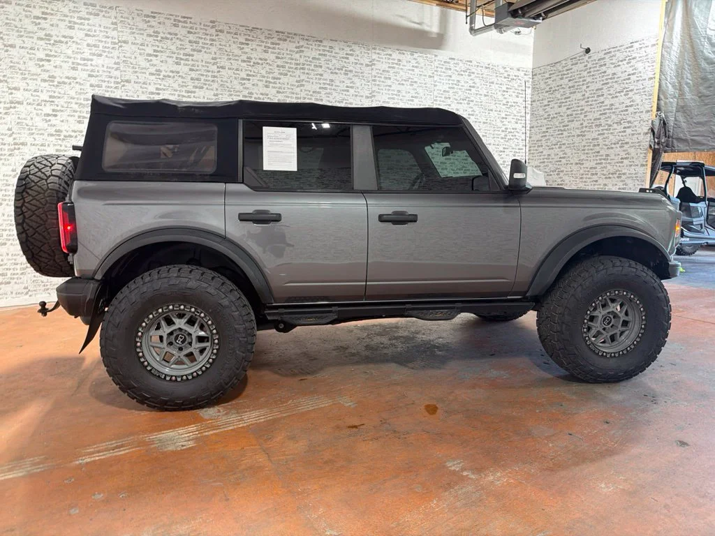 Used 2021 Carbonized Gray Metallic Ford Badlands image 8