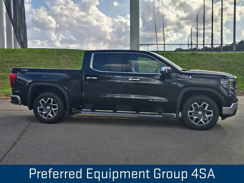 Certified Used 2024 Onyx Black GMC SLT image 2