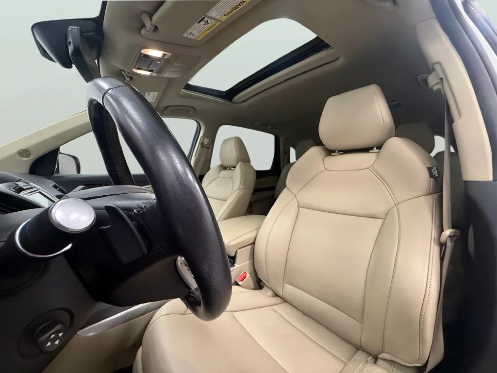 Used 2020 White Acura 3.5L image 11