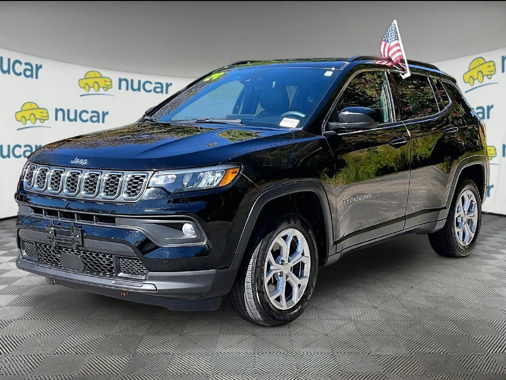 Used 2024 Black Jeep Latitude image 3