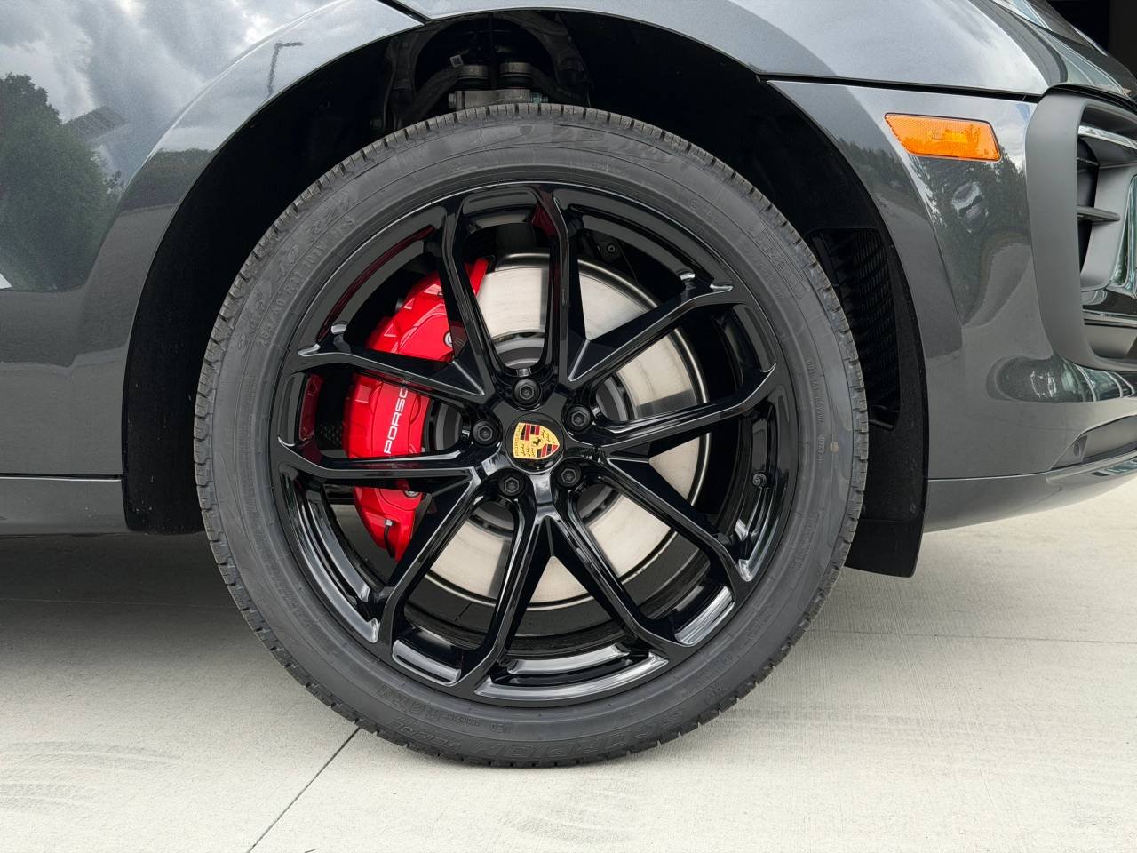 2026 Porsche Macan GTS - Photo 13
