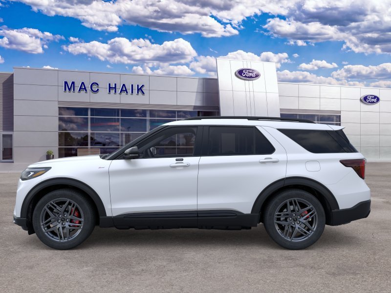 New 2026 Star White Metallic Tri-Coat Ford ST-Line image 25