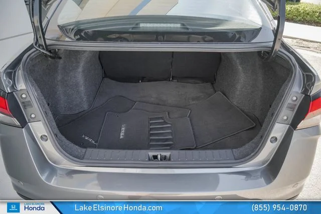 Used 2024 Gun Metallic Nissan 1.6 SR image 30