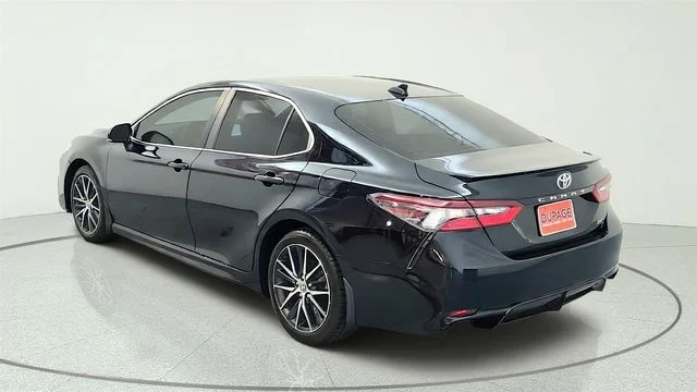 Used 2022 Black Toyota SE image 9